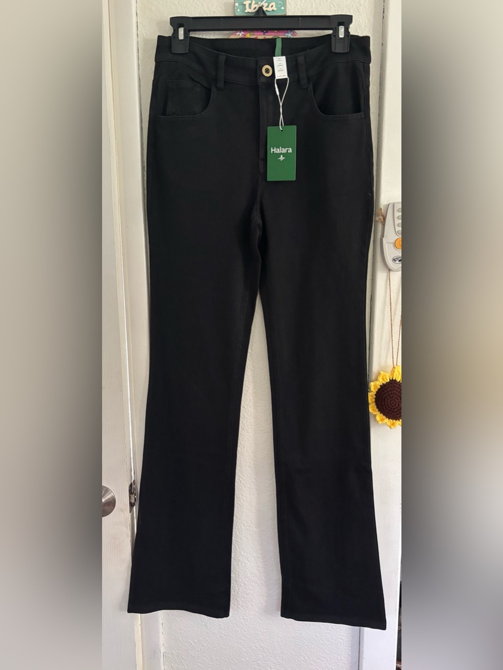 HALARA Black Flare Jeans with Clean Waistband